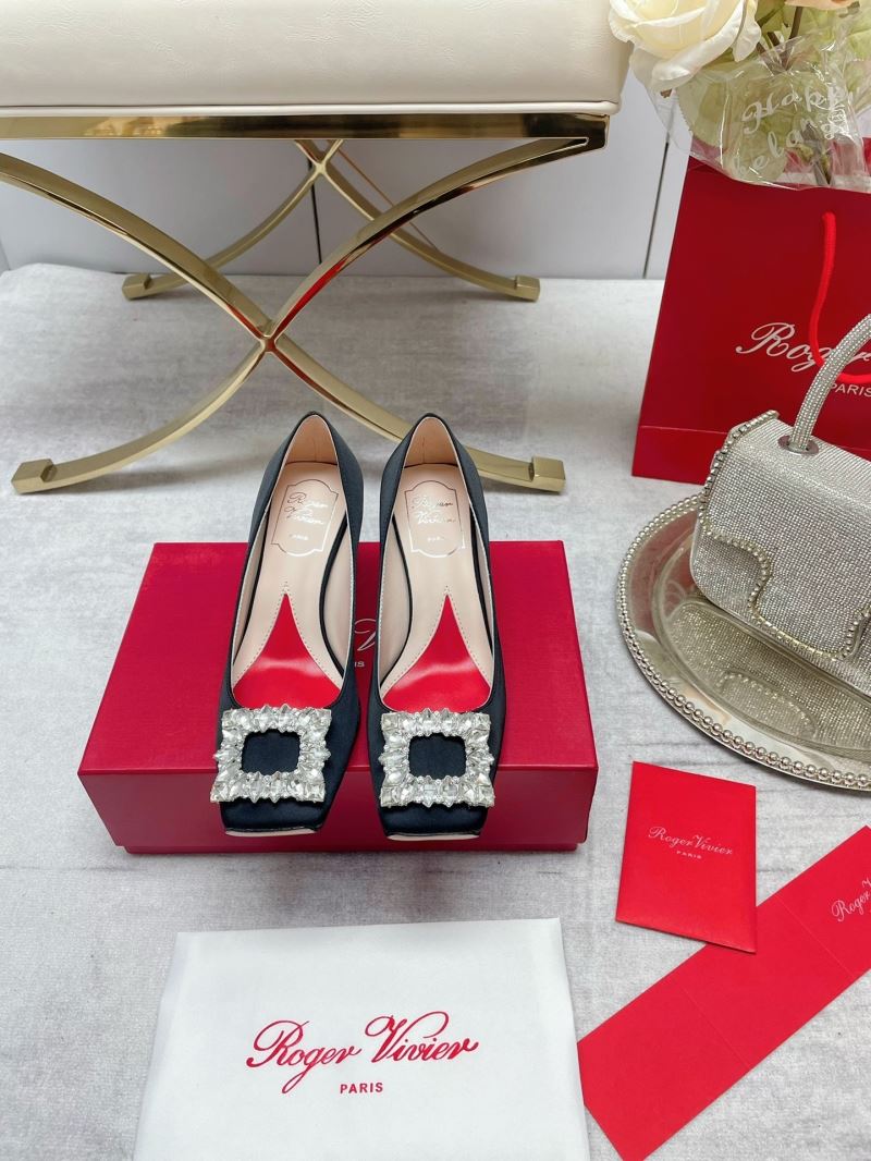 Roger Vivier flat shoes